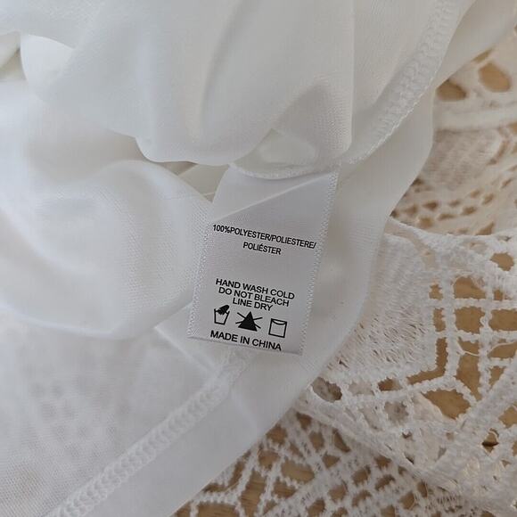 NWT Sunday In Brooklyn Anthropologie Off The Shoulder Lace Eyelet Top Size Small - Picture 4 of 11